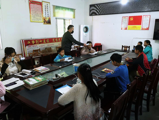 用行动践行全心全意为人民服务