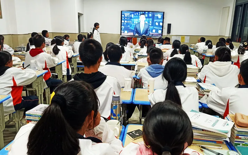 《新闻联播》进课堂